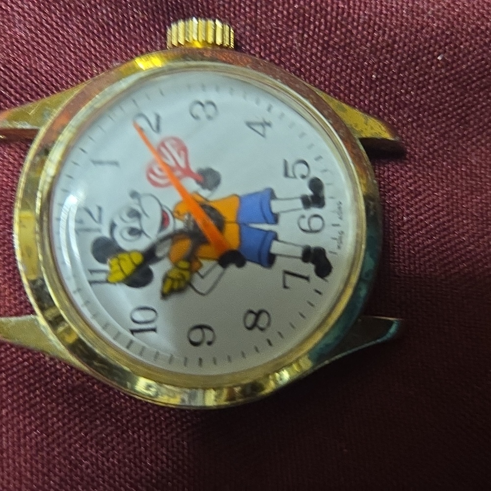 VINTAGE AND RARE Mickey Mouse Gold Watches Set - Picture 6 of 7